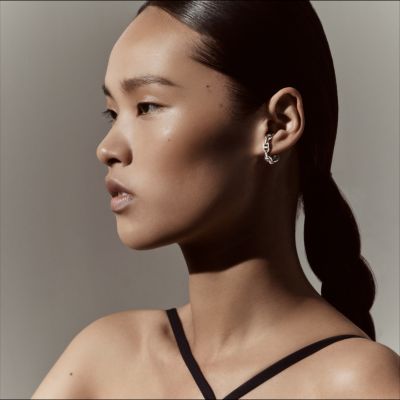 Hermes☆Chaine d'ancre Enchainee ear climber earringsパリ発 Chaine d'ancre Enchainee single ear climber earring | Hermès